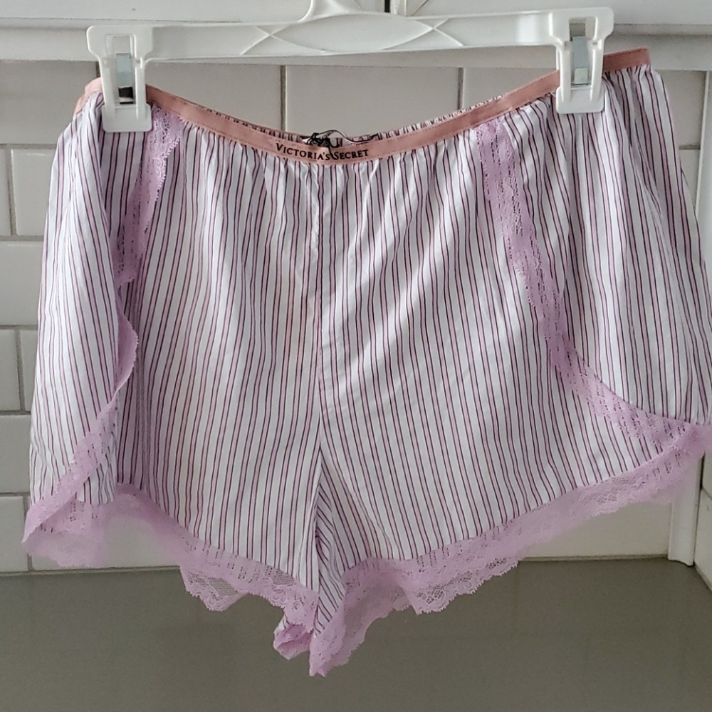 Victoria's Secret laced trimmed sleep shorts